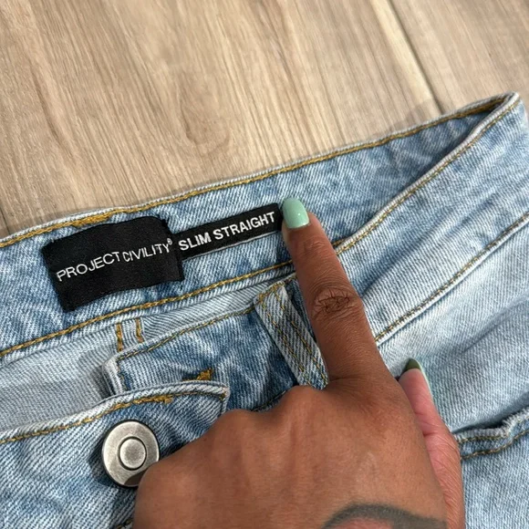 Jeans - Picture 7 of 8